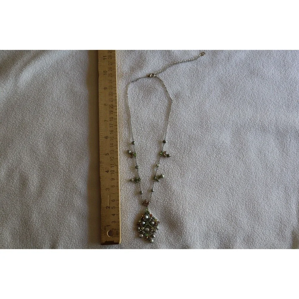 Vtg Necklace Faux Pearls Silver Tone Green Brwn Rhinestones Dangle Pendant 18"+ - Picture 3 of 10
